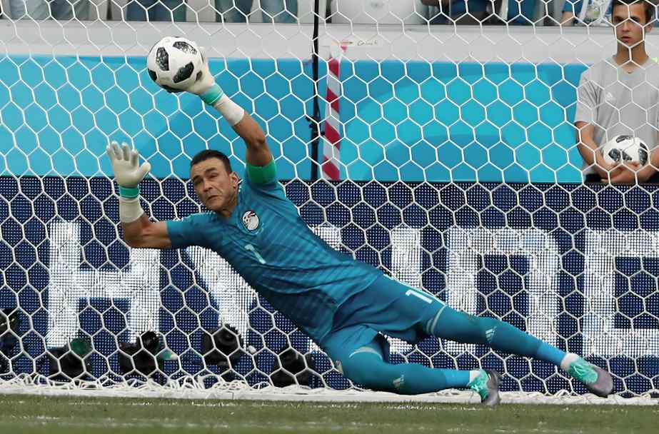 cầu thủ lớn tuổi nhất từng thi đấu tại FIFA World Cup